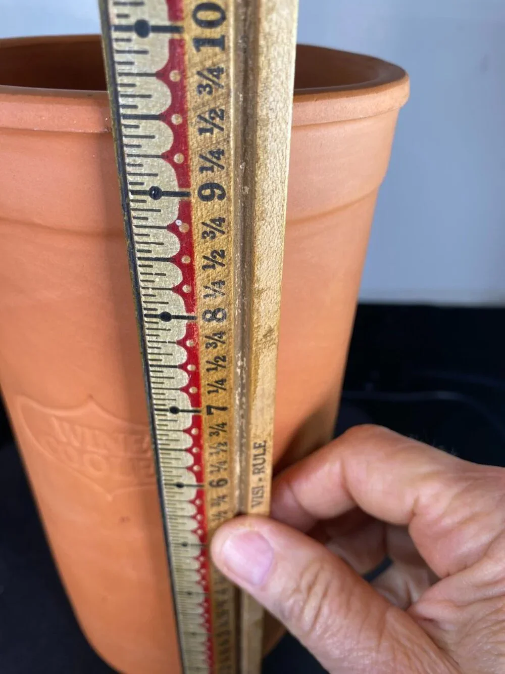 Vintage Terracotta Wine Chiller: Perfect for your favorite bottle of wine!